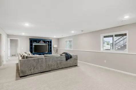 14004 Adrian Court Rosemount MN 55068