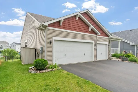 14004 Adrian Court Rosemount MN 55068