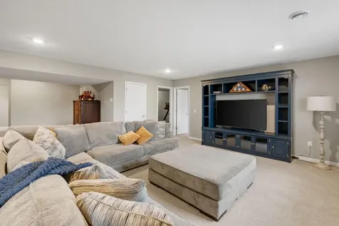 14004 Adrian Court Rosemount MN 55068
