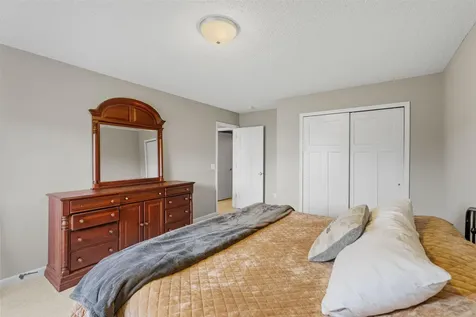 14004 Adrian Court Rosemount MN 55068