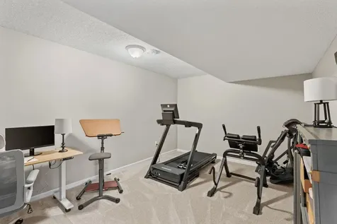 14004 Adrian Court Rosemount MN 55068