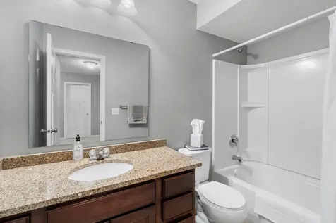 14004 Adrian Court Rosemount MN 55068