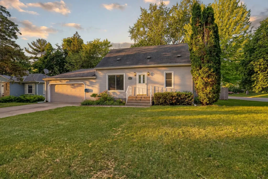 3633 Lowry Avenue N Robbinsdale MN 55422