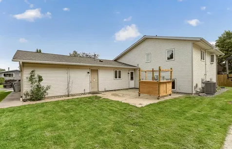 1004 6th Street NW Dodge Center MN 55927
