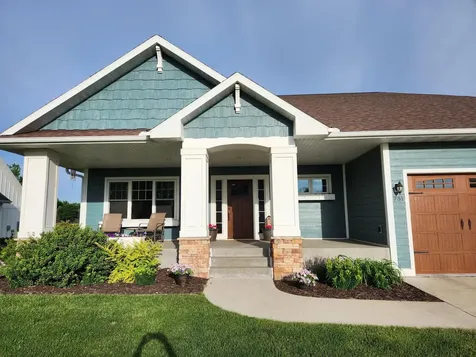 731 St James Circle Litchfield MN 55355