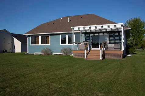 731 St James Circle Litchfield MN 55355