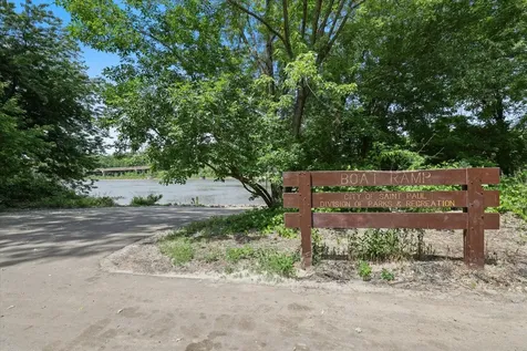 76 Prospect Boulevard Saint Paul MN 55107