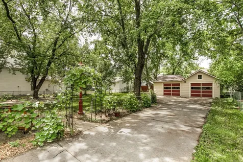 615 10th Avenue N Saint Cloud MN 56303