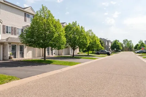 4960 Emmit Drive N Hugo MN 55038
