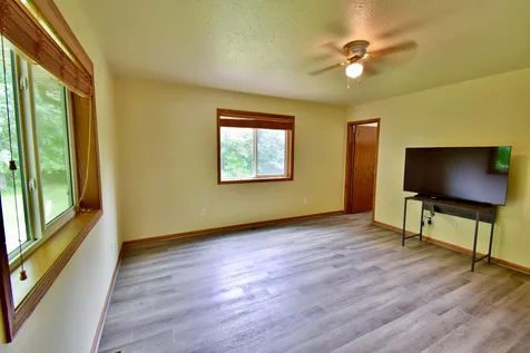 8967 165th Avenue SE Becker MN 55308