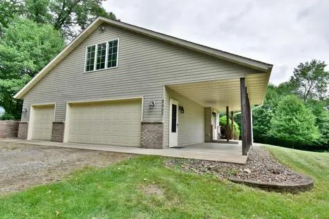 8967 165th Avenue SE Becker MN 55308