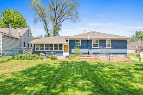 620 7th Street E Chaska MN 55318