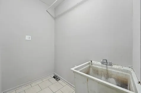 2328 Sheridan Avenue N Minneapolis MN 55411