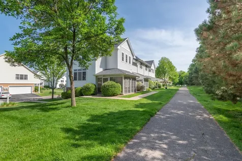 2133 Village Trail Mound MN 55364