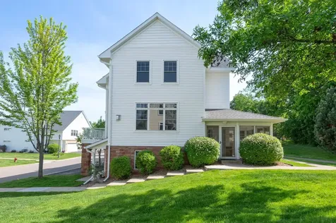 2133 Village Trail Mound MN 55364