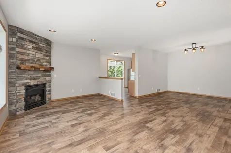2133 Village Trail Mound MN 55364