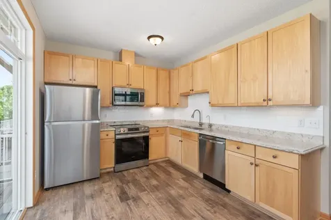 2133 Village Trail Mound MN 55364