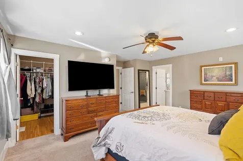1812 Oakview Lane N Plymouth MN 55441