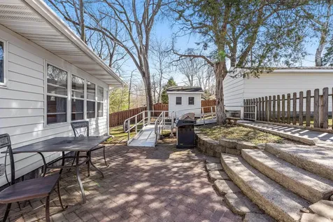 1812 Oakview Lane N Plymouth MN 55441