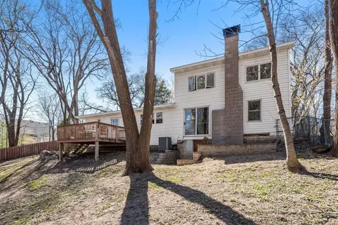 1812 Oakview Lane N Plymouth MN 55441
