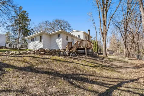 1812 Oakview Lane N Plymouth MN 55441