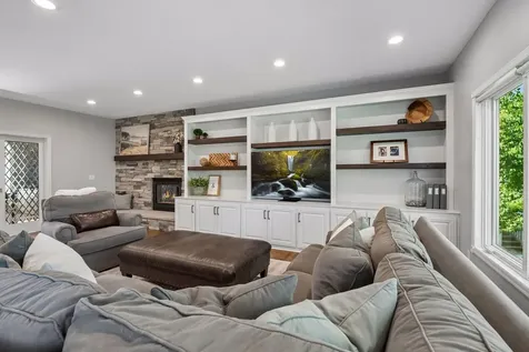 9190 Victoria Drive Eden Prairie MN 55347