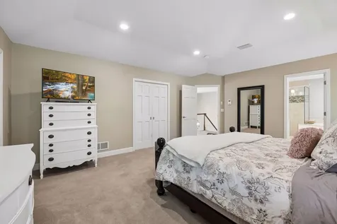 9190 Victoria Drive Eden Prairie MN 55347