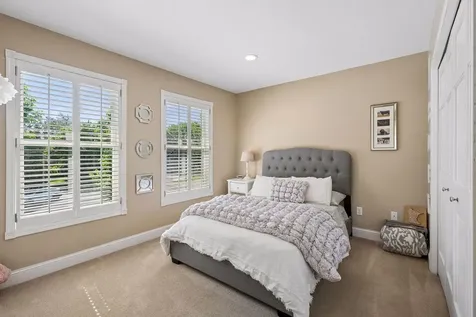 9190 Victoria Drive Eden Prairie MN 55347