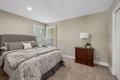 9190 Victoria Drive Eden Prairie MN 55347