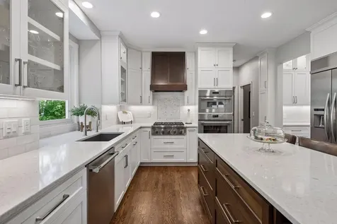 9190 Victoria Drive Eden Prairie MN 55347