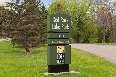 9190 Victoria Drive Eden Prairie MN 55347