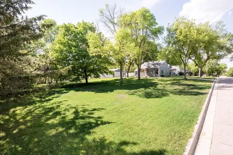 902 Quincy Street Alexandria MN 56308