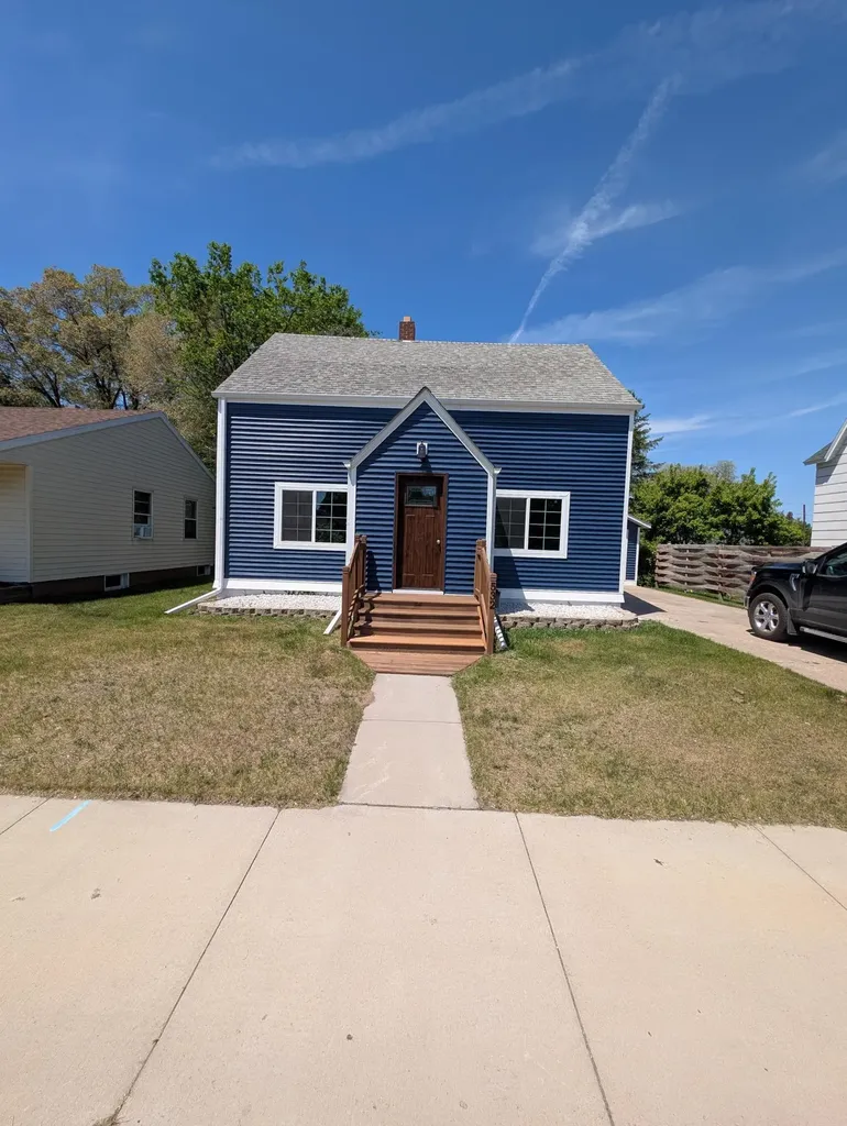 532 2nd Avenue SW Perham MN 56573