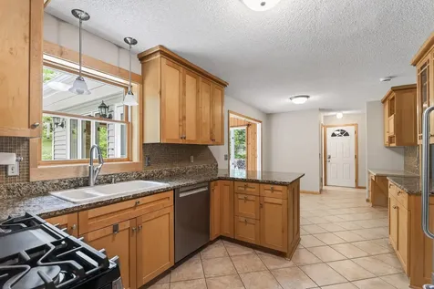 113 E 135th Street Burnsville MN 55337