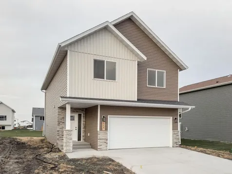 6227 87th Avenue S Horace ND 58047