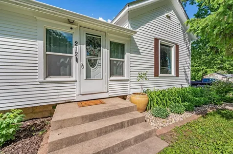212 Main Street E Saint Clair MN 56080