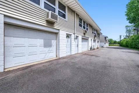 1366 Colonial Drive Roseville MN 55113