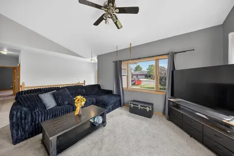 463 Sierra Lane NW Eyota MN 55934