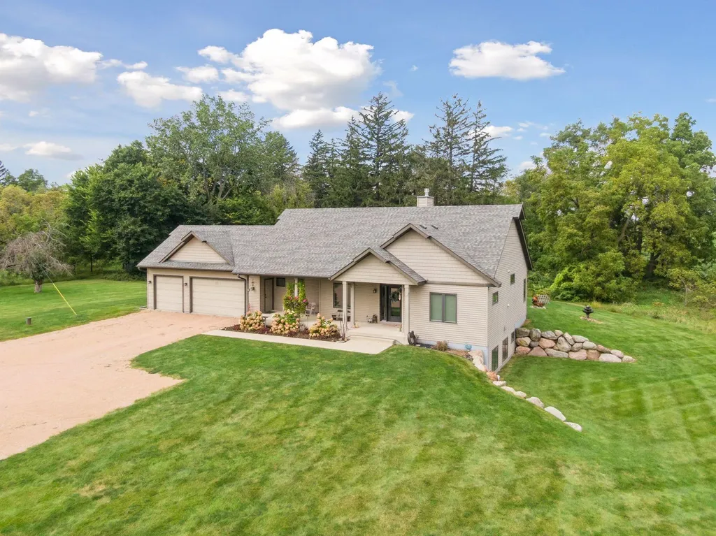 2675 35th Street W Webster MN 55088