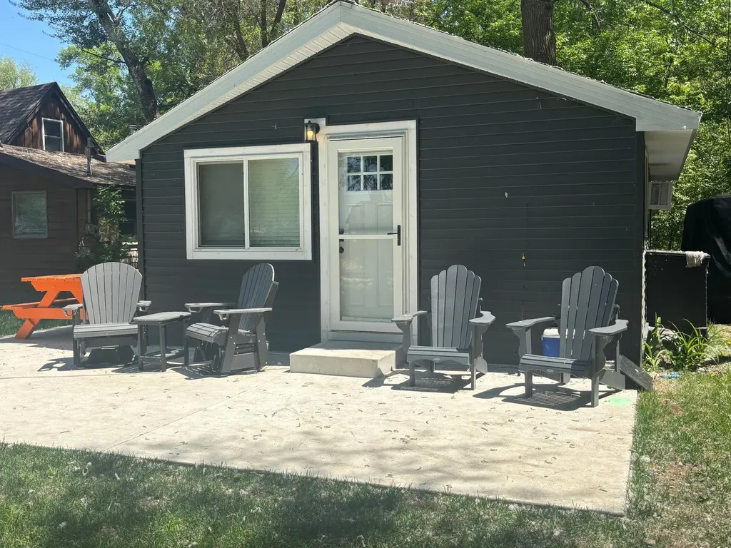 1606 E Lake Street Osakis MN 56360