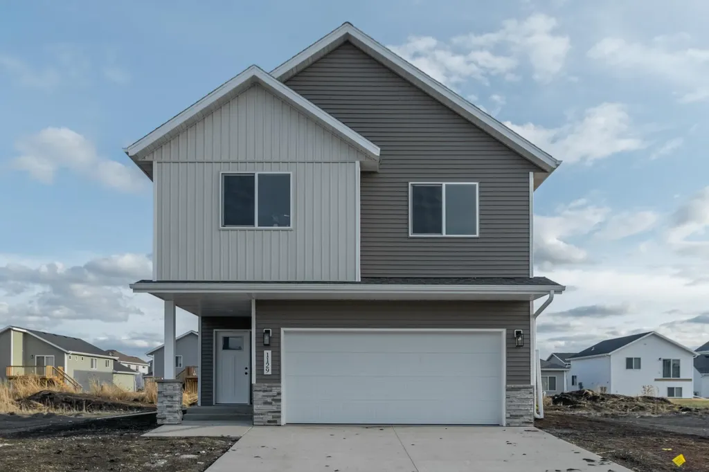 1129 Jill Drive W West Fargo ND 58078