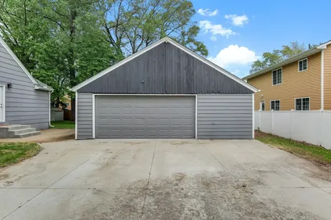 7804 Emerson Avenue N Brooklyn Park MN 55444