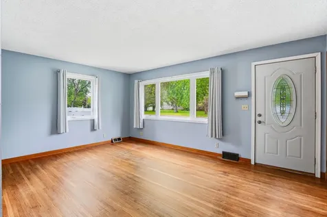 7804 Emerson Avenue N Brooklyn Park MN 55444