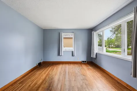 7804 Emerson Avenue N Brooklyn Park MN 55444
