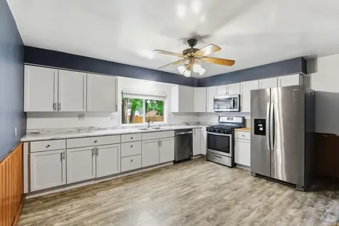7804 Emerson Avenue N Brooklyn Park MN 55444