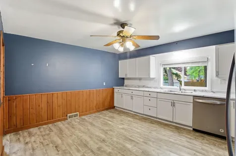 7804 Emerson Avenue N Brooklyn Park MN 55444