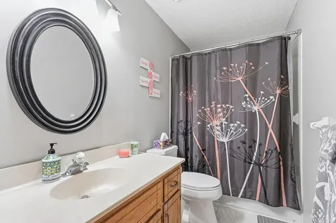 4212 Valley Drive NW Rochester MN 55901