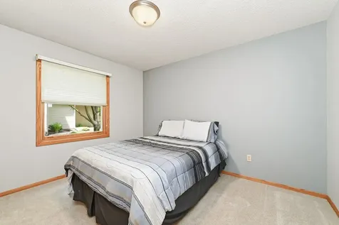 4212 Valley Drive NW Rochester MN 55901