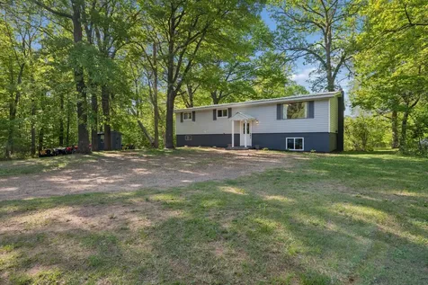 11501 Lundquist Road Grantsburg WI 54840