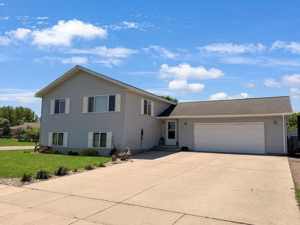 501 Darlene Drive Marshall MN 56258
